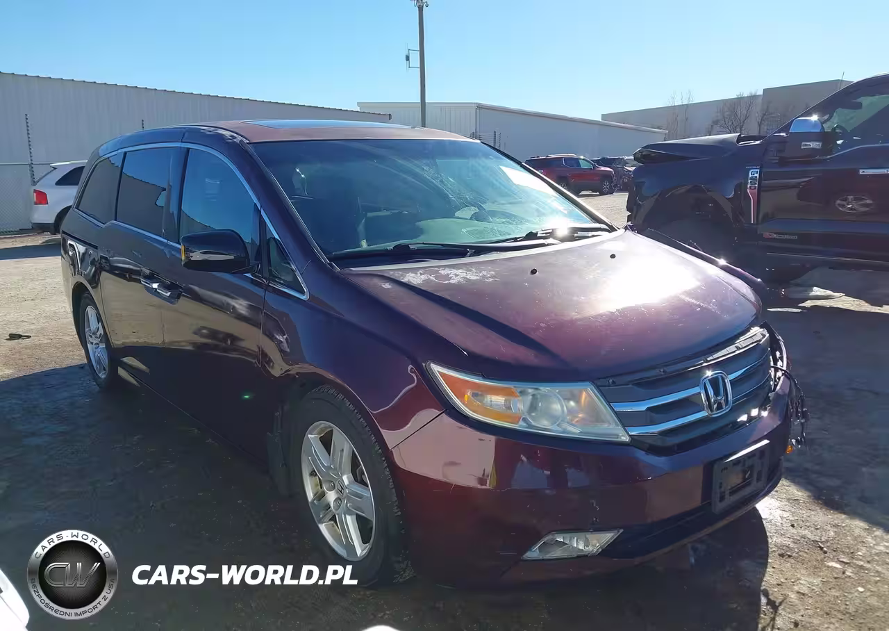 2013 Honda Odyssey Touring-Touring Elite