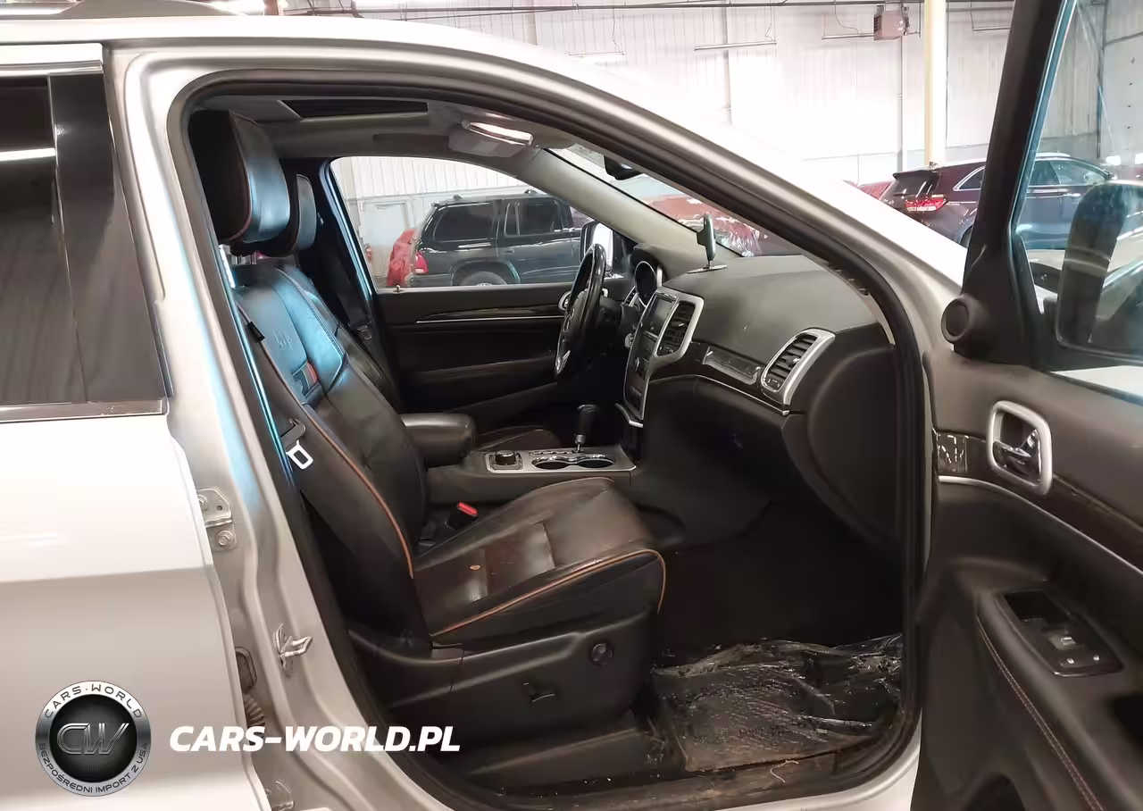 2011 Jeep Grand Cherokee Laredo VIN:1J4RR4GT1BC646258 - 5