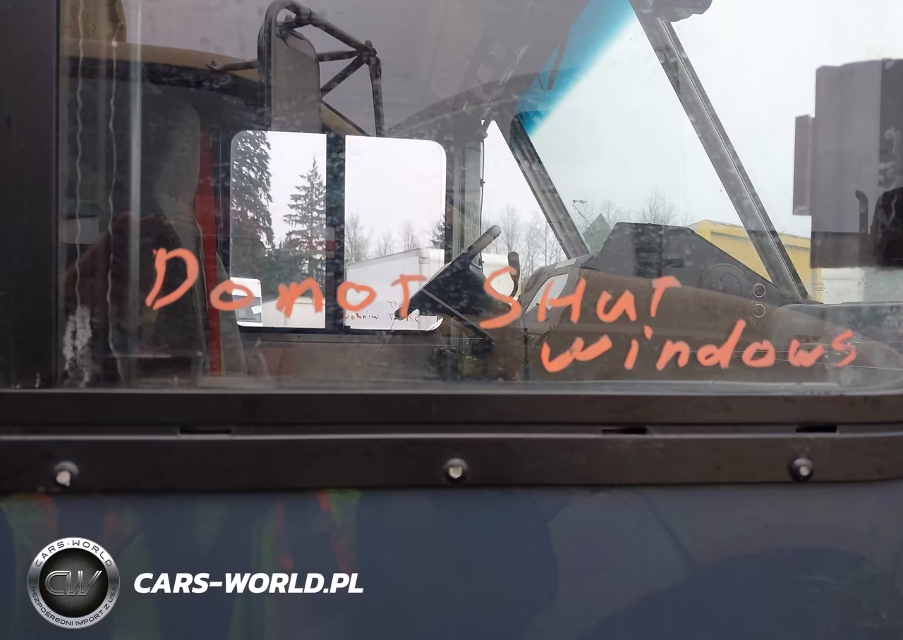 2019 Ford E-450 Stripped VIN:1FC3E4K69KDC51876 - 19