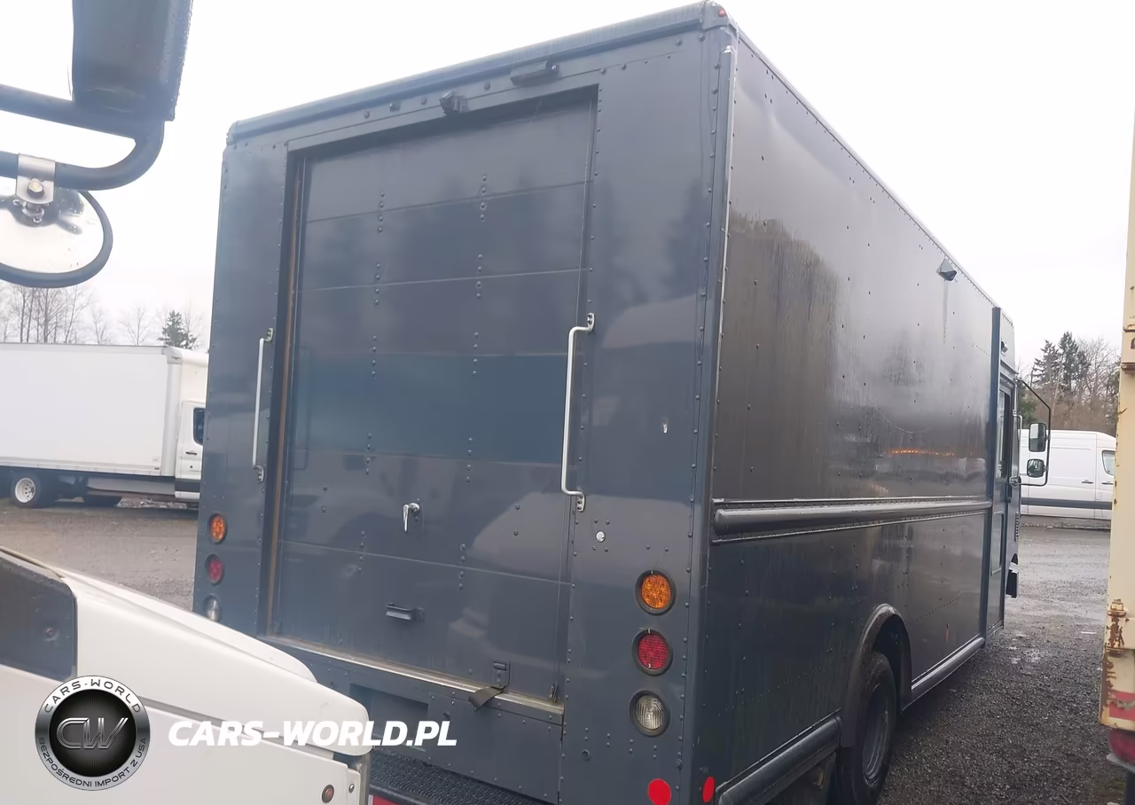 2019 Ford E-450 Stripped VIN:1FC3E4K69KDC51876 - 4