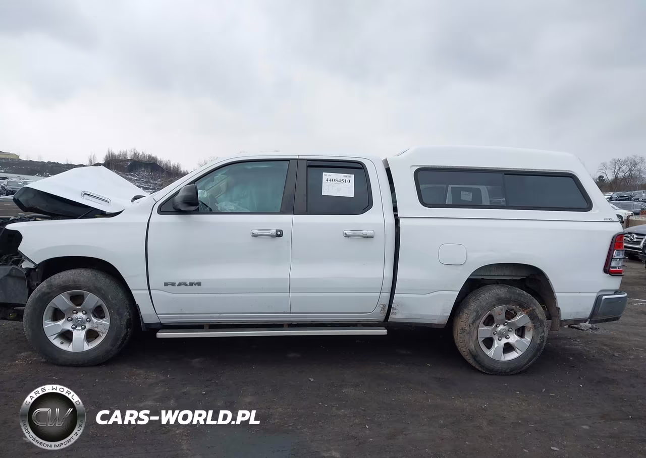 2020 Ram 1500 Big Horn 4X4 6'4 Box VIN:1C6SRFBT3LN345577 - 14