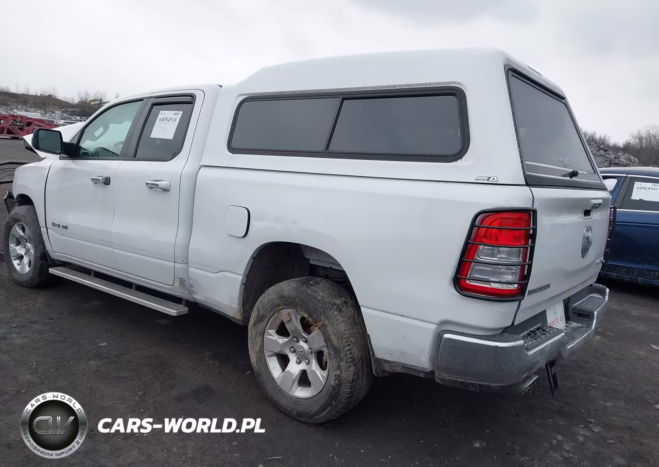2020 Ram 1500 Big Horn 4X4 6'4 Box VIN:1C6SRFBT3LN345577 - 3