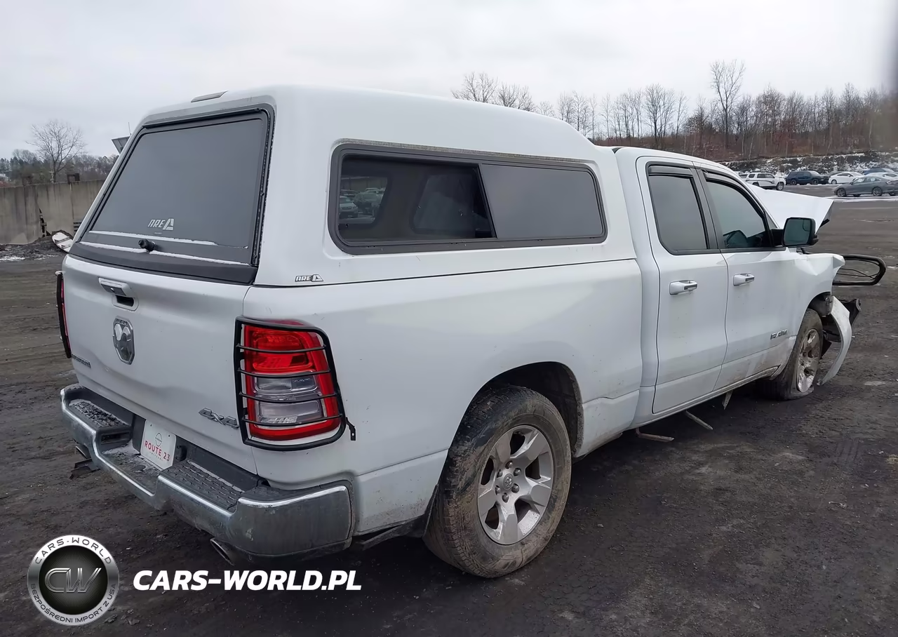 2020 Ram 1500 Big Horn 4X4 6'4 Box VIN:1C6SRFBT3LN345577 - 4