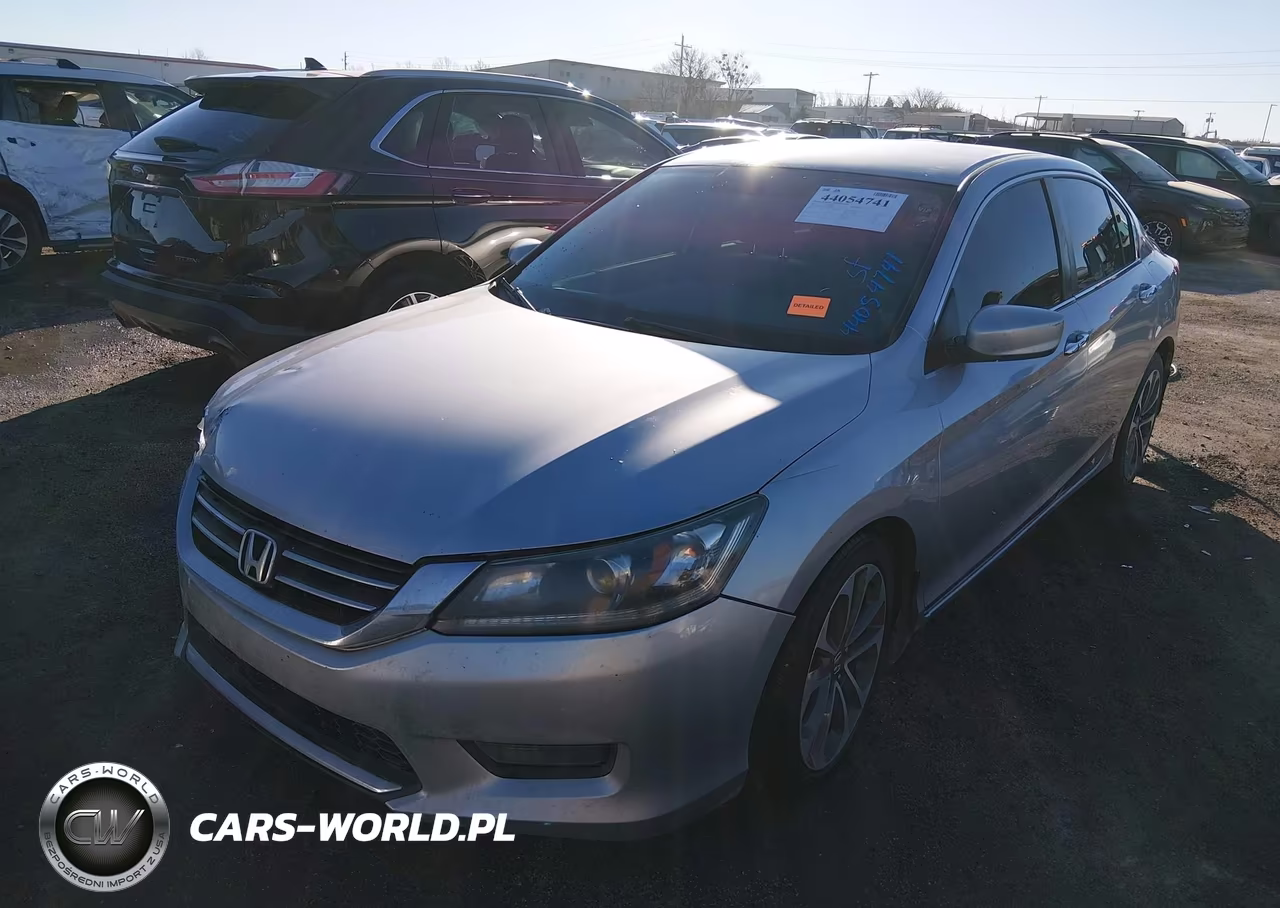 2015 Honda Accord Sport VIN:1HGCR2F59FA186823 - 2