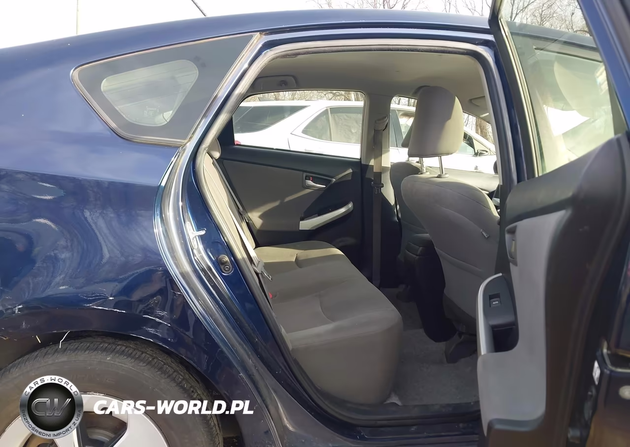 2015 Toyota Prius Three VIN:JTDKN3DUXF0406689 - 8