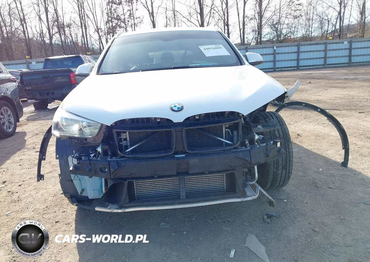 2018 BMW X1 xDrive28I VIN:WBXHT3C39J5K29771 - 12
