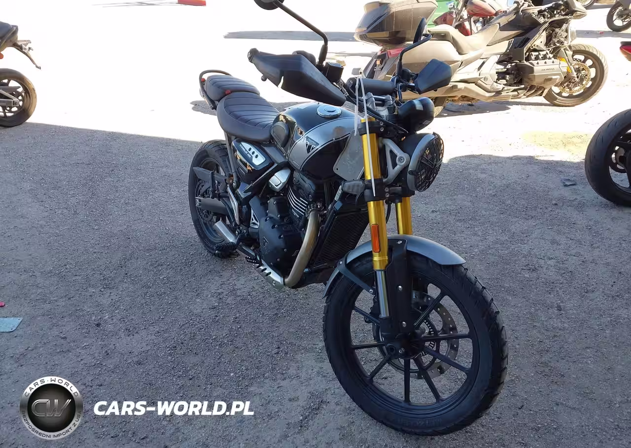 2025 Triumph Motorcycle Scrambler 400 X