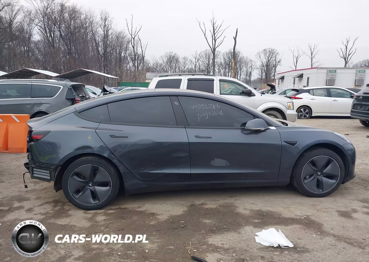 2018 Tesla Model 3 Long Range-Mid Range VIN:5YJ3E1EA7JF153712 - 13