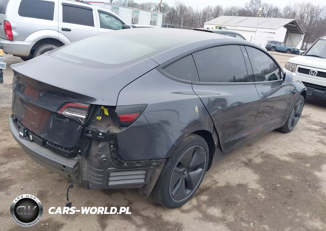 2018 Tesla Model 3 Long Range-Mid Range VIN:5YJ3E1EA7JF153712 - 4
