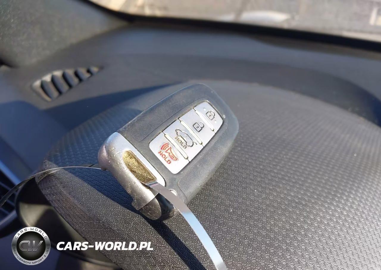 2016 Hyundai Veloster Turbo VIN:KMHTC6AE6GU297842 - 11