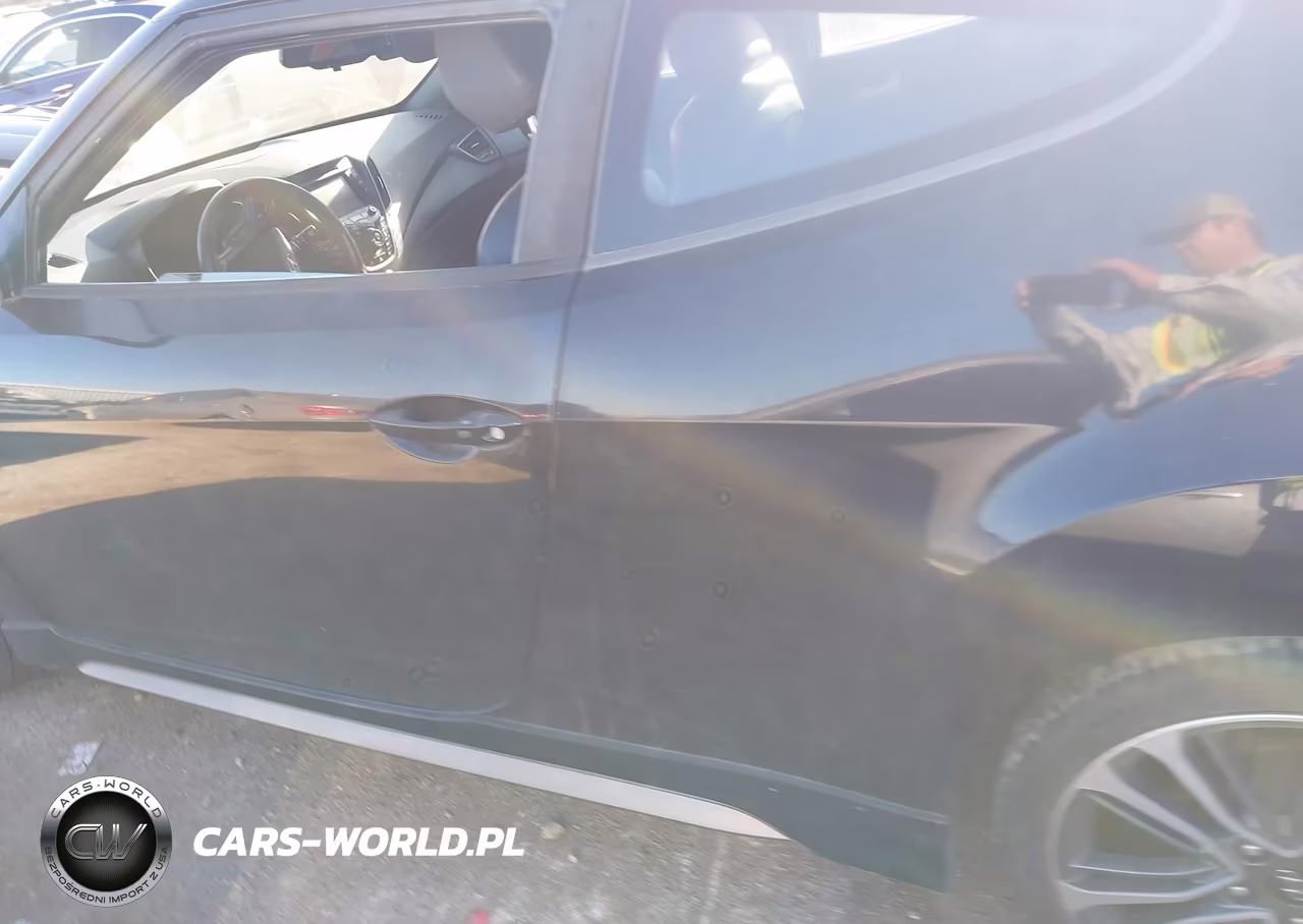 2016 Hyundai Veloster Turbo VIN:KMHTC6AE6GU297842 - 14
