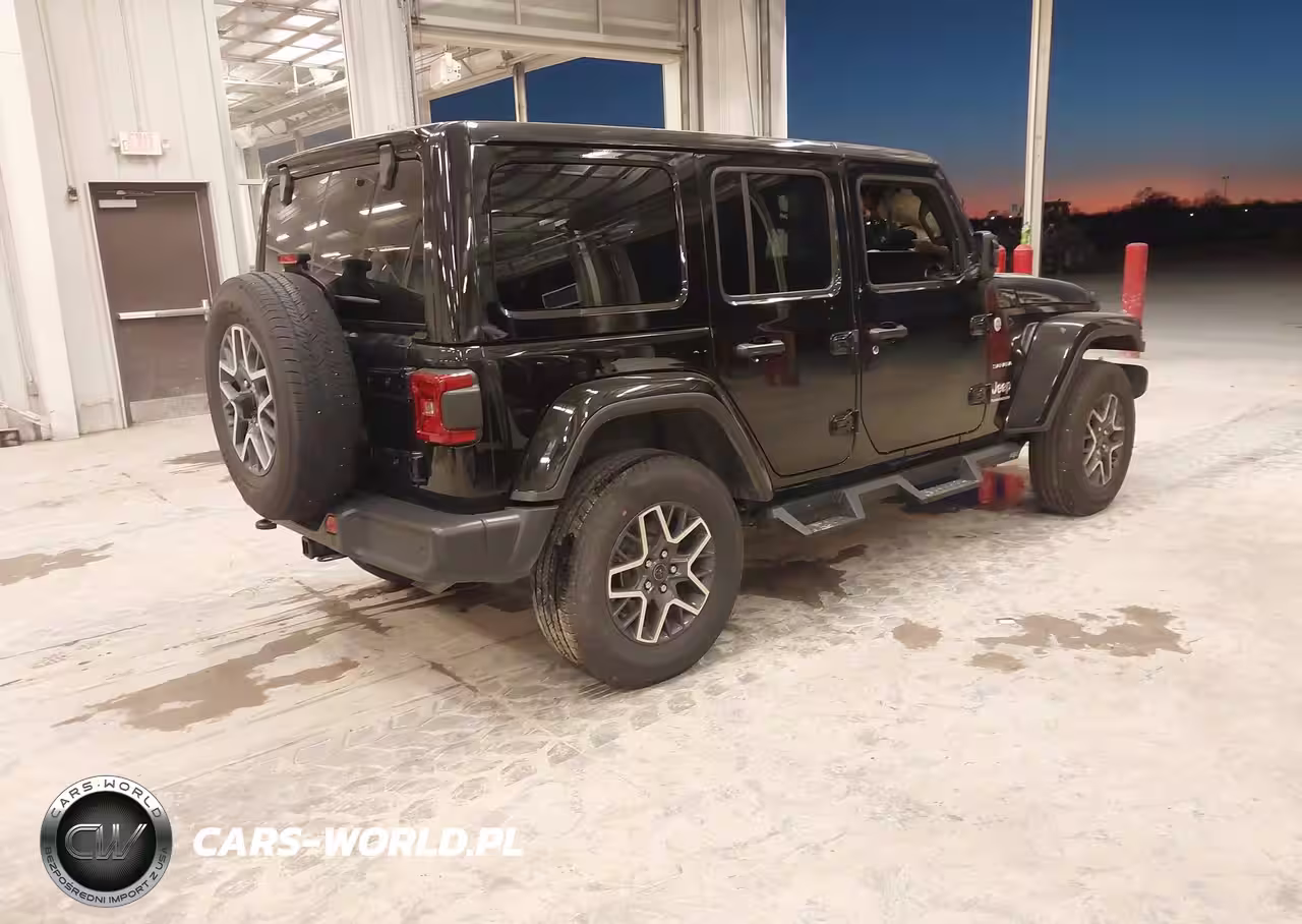2024 Jeep Wrangler 4-Door Sahara 4X4 VIN:1C4PJXEG6RW319715 - 4