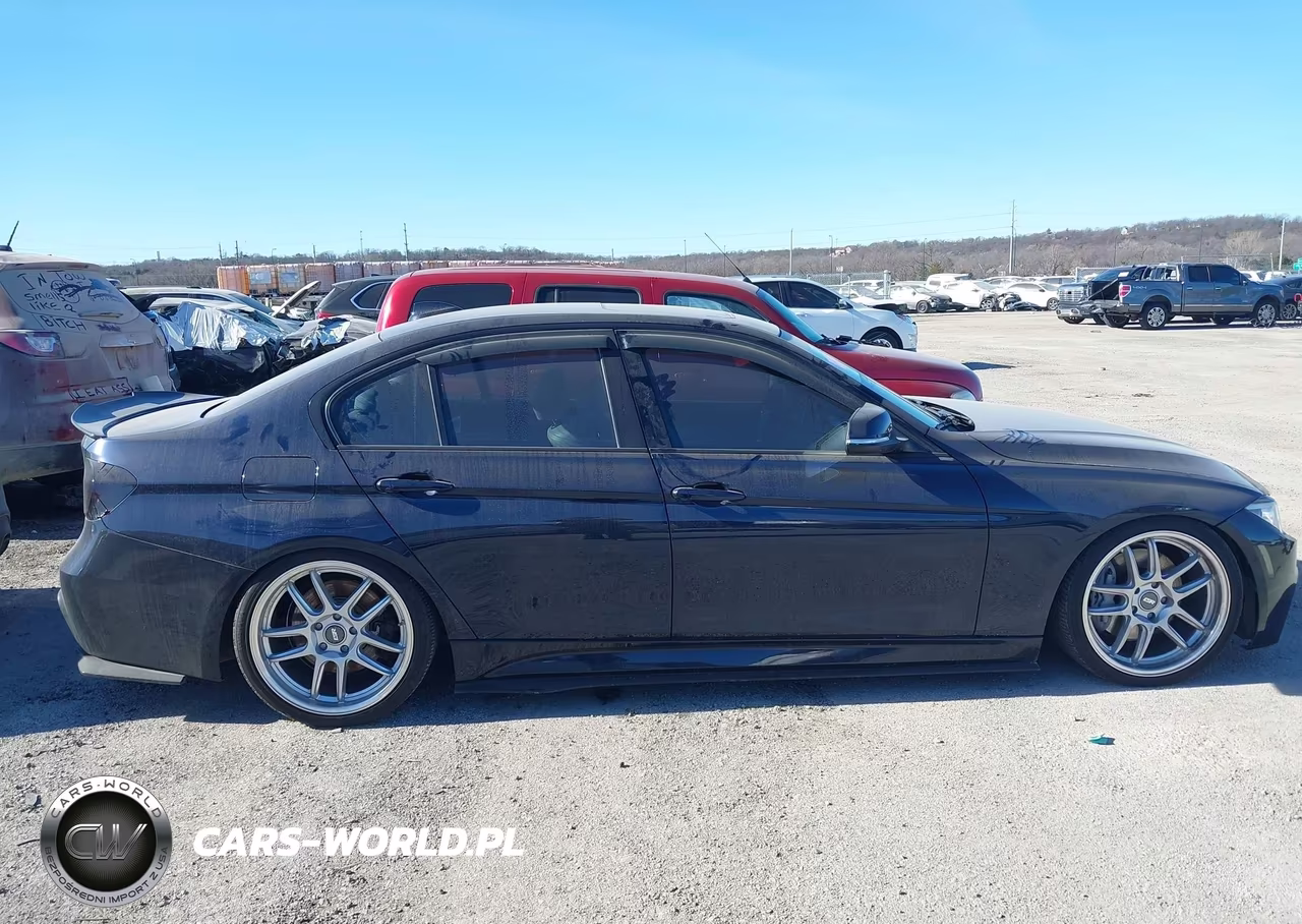 2013 BMW 335I xDrive VIN:WBA3B9C55DF801137 - 13