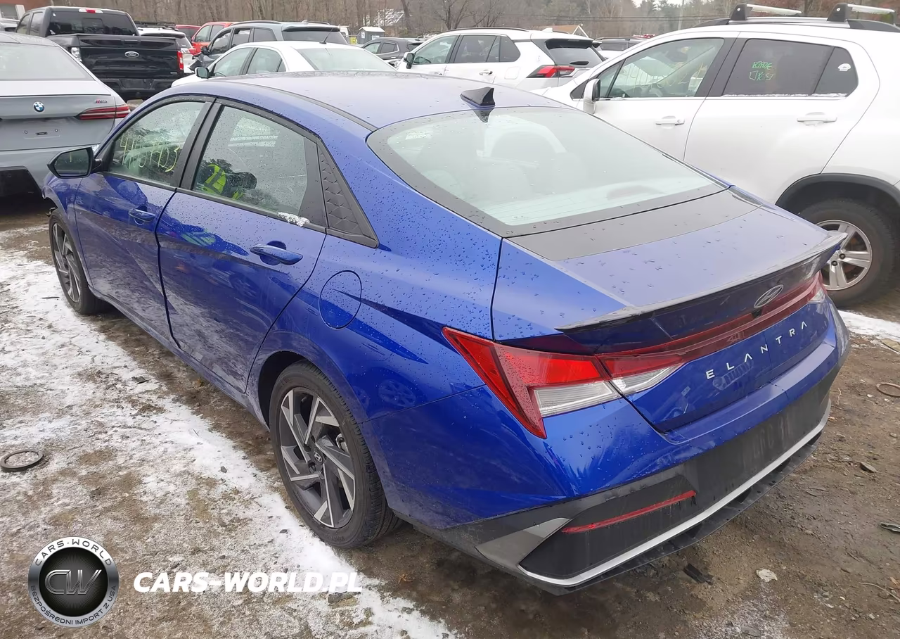 2025 Hyundai Elantra Sel Sport VIN:KMHLM4DG4SU958873 - 3