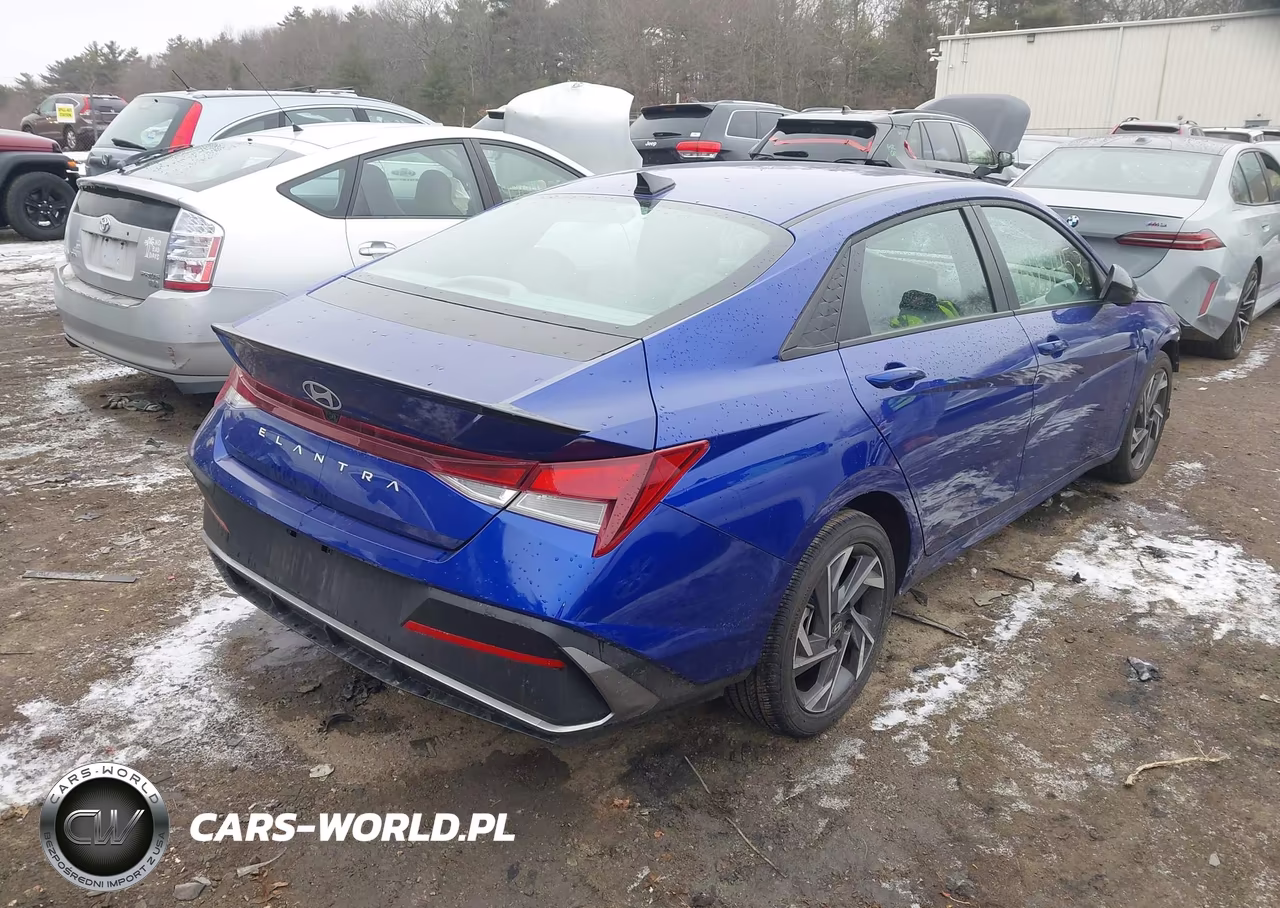 2025 Hyundai Elantra Sel Sport VIN:KMHLM4DG4SU958873 - 4
