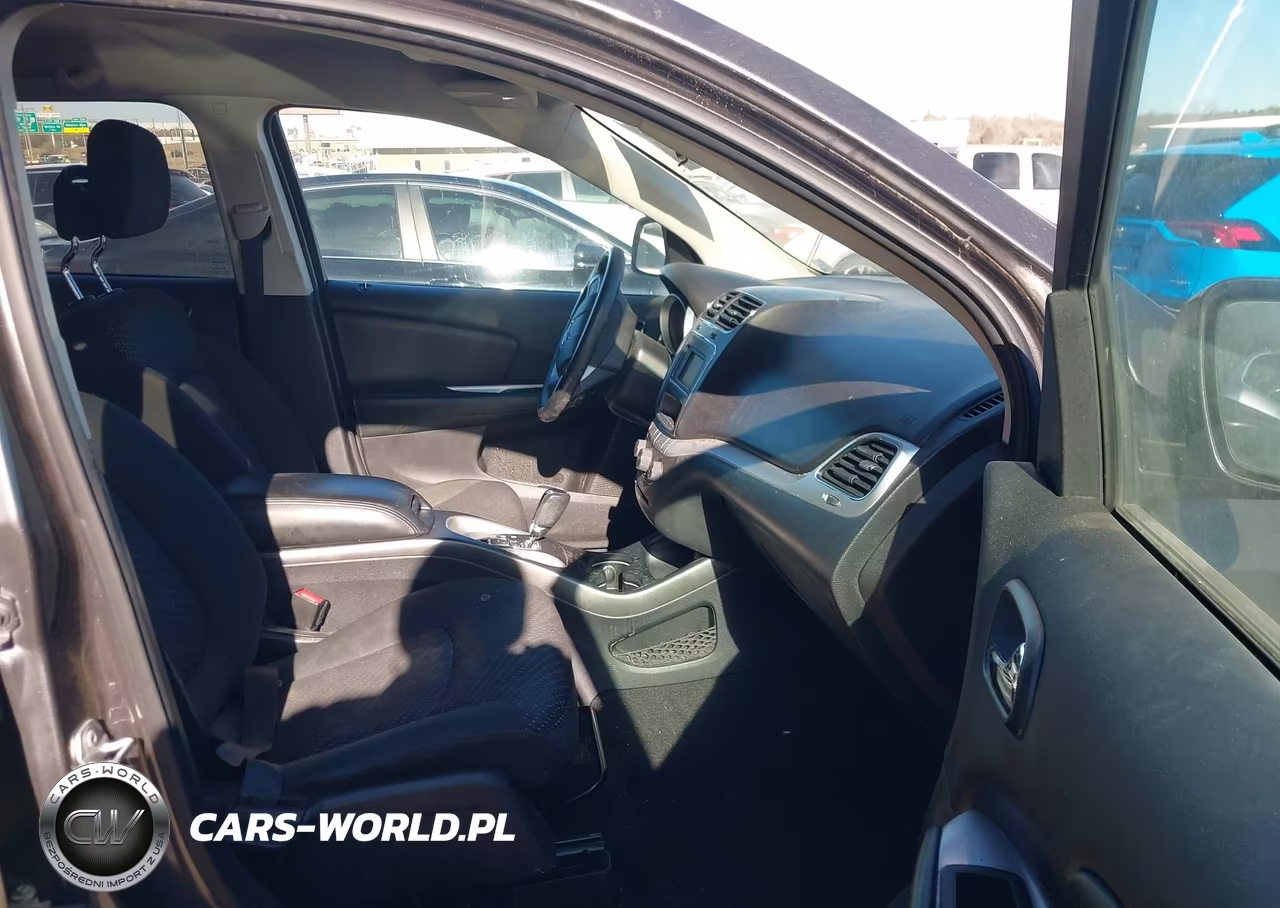 2018 Dodge Journey Se VIN:3C4PDCAB8JT294238 - 5