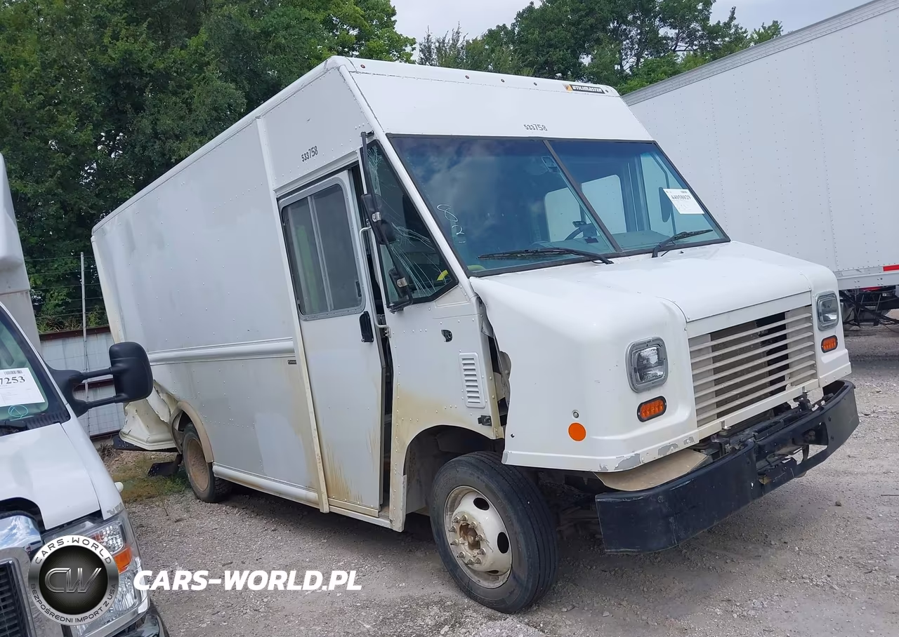 2023 Ford F-59 Commercial Stripped – zdjęcie 1 z 15