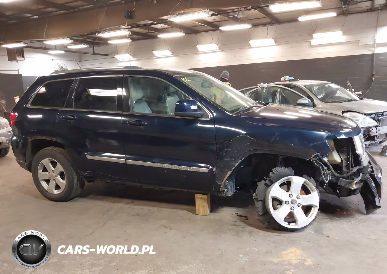 2012 Jeep Grand Cherokee Laredo VIN:1C4RJFAG2CC249583 - 14
