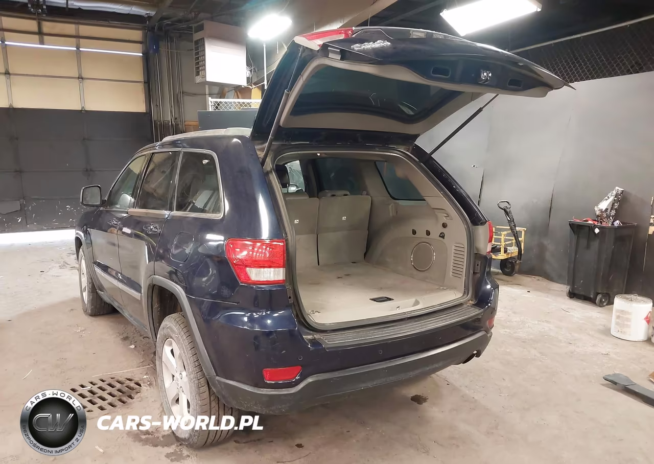 2012 Jeep Grand Cherokee Laredo VIN:1C4RJFAG2CC249583 - 3