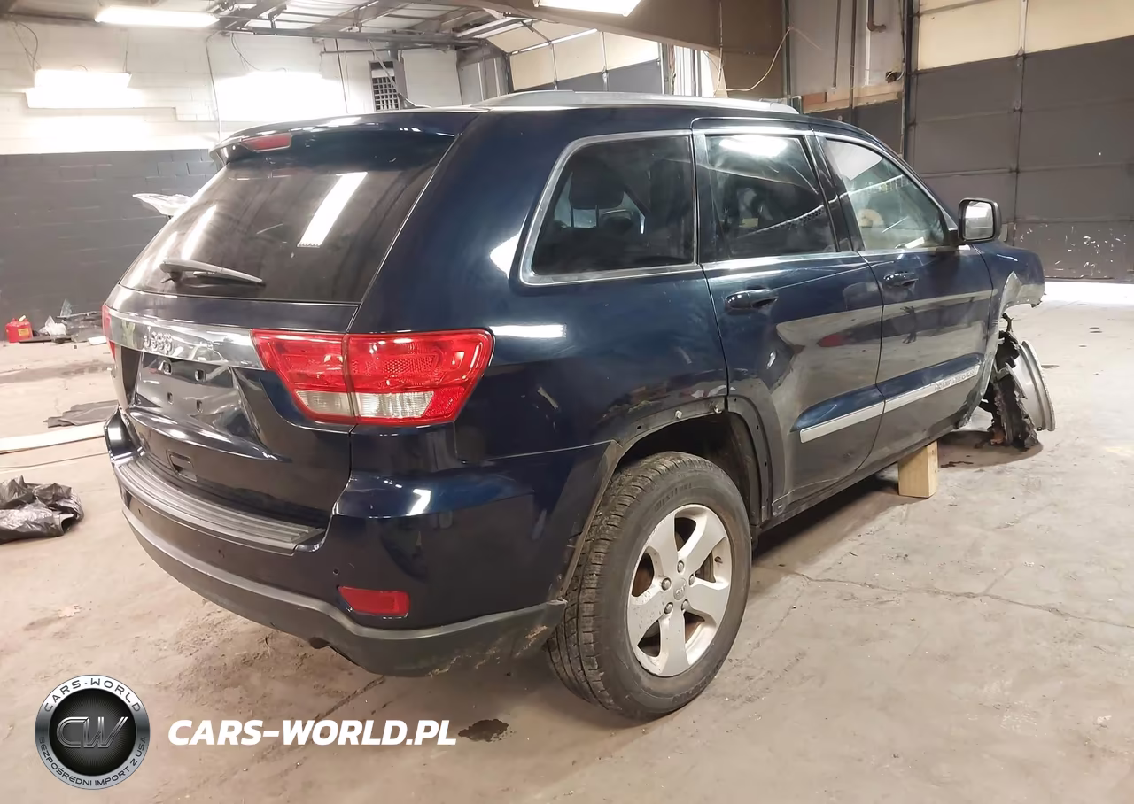 2012 Jeep Grand Cherokee Laredo VIN:1C4RJFAG2CC249583 - 4