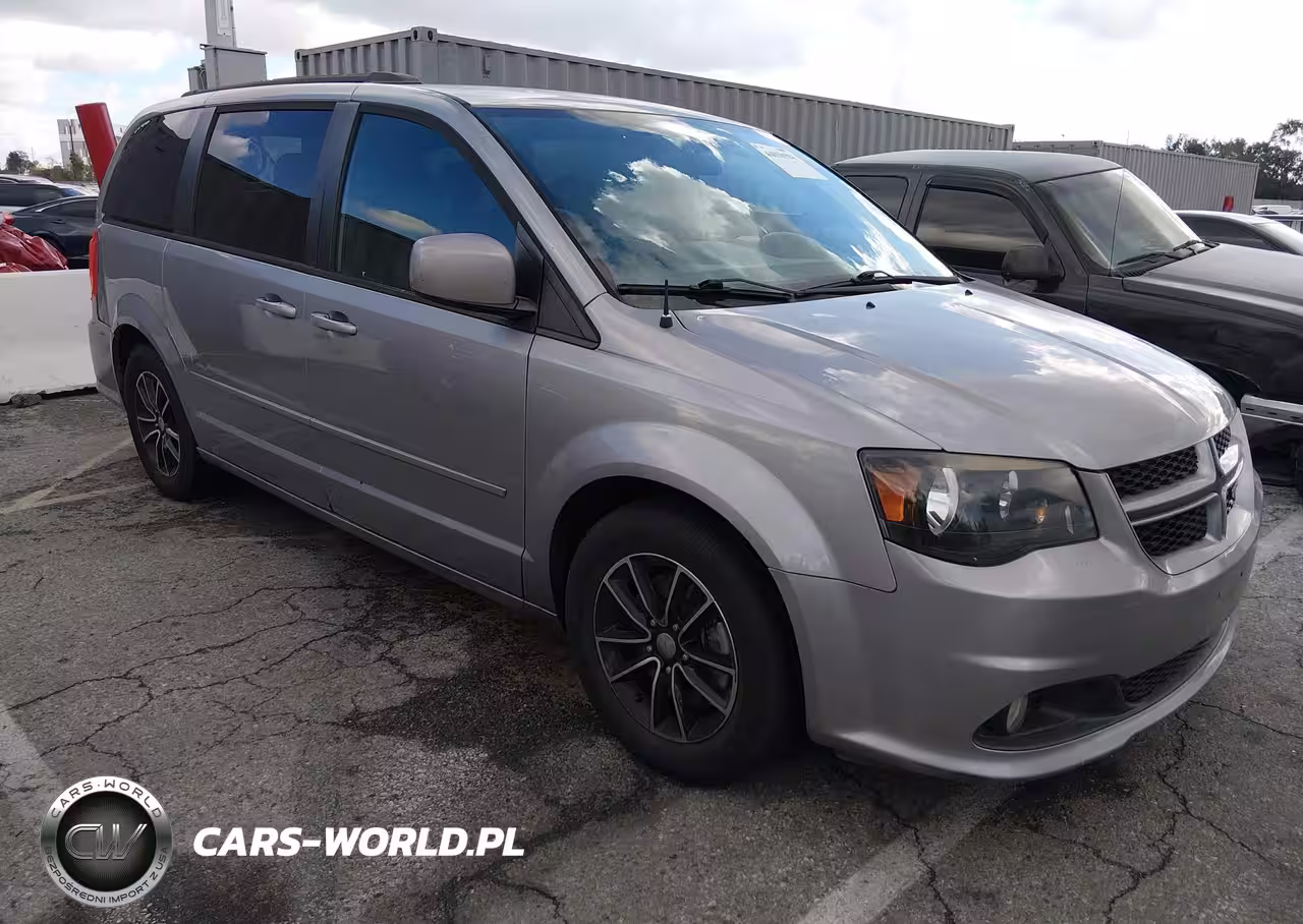 2016 Dodge Grand Caravan R-T