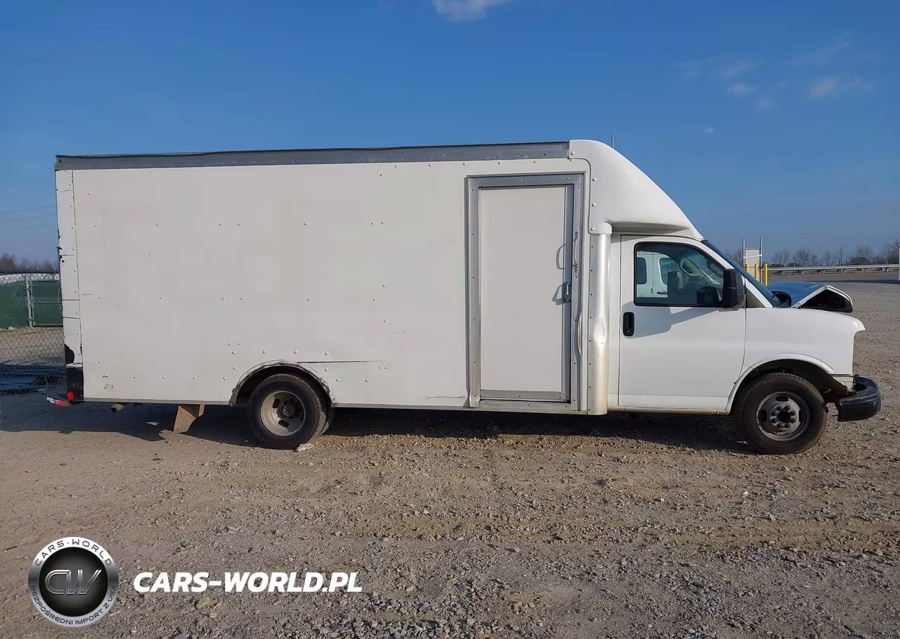 2017 GMC Savana Cutaway Work Van VIN:1GD37TCG5H1127265 - 17