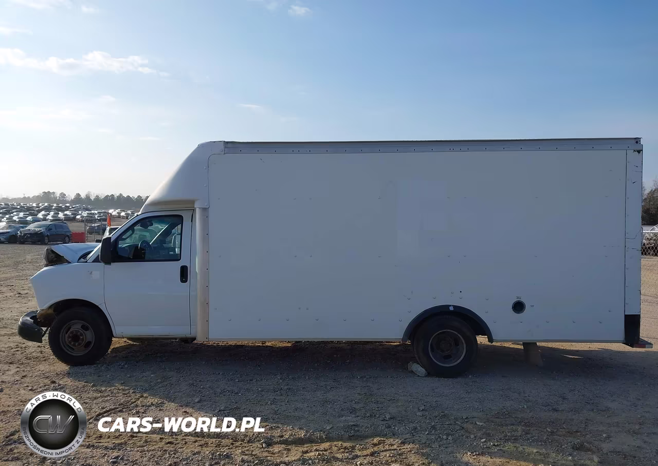 2017 GMC Savana Cutaway Work Van VIN:1GD37TCG5H1127265 - 18