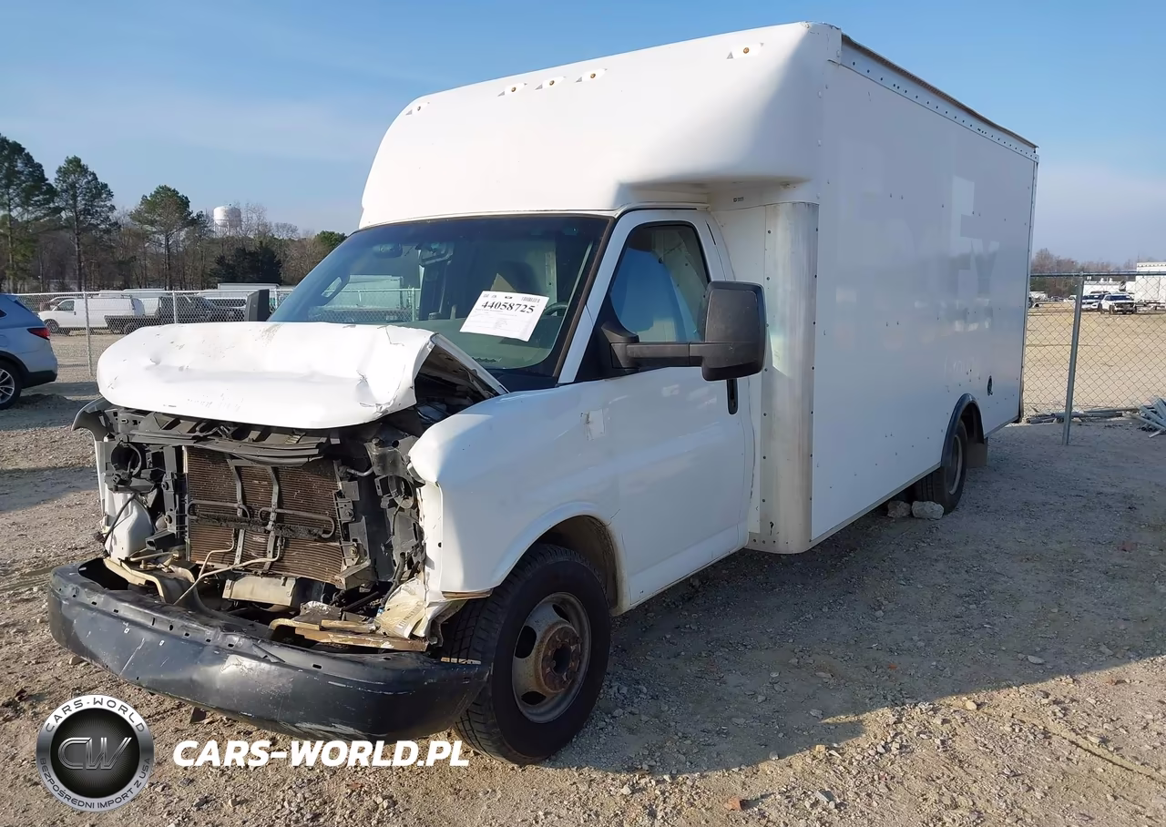 2017 GMC Savana Cutaway Work Van VIN:1GD37TCG5H1127265 - 2