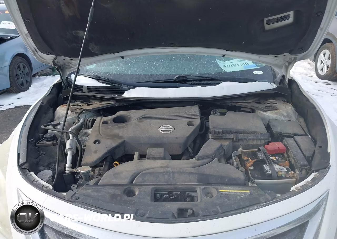 2015 Nissan Altima 2.5 VIN:1N4AL3AP2FN405643 - 10
