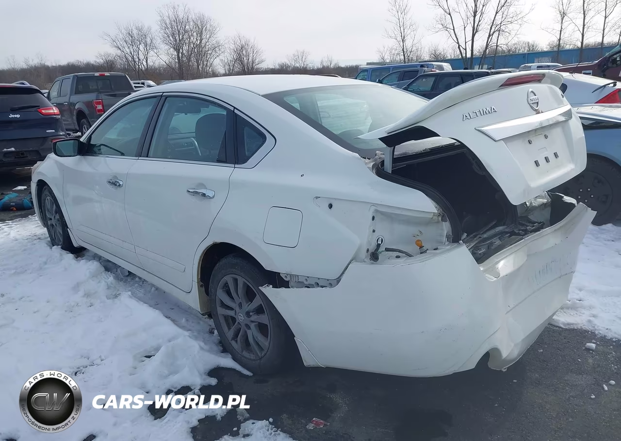 2015 Nissan Altima 2.5 VIN:1N4AL3AP2FN405643 - 3