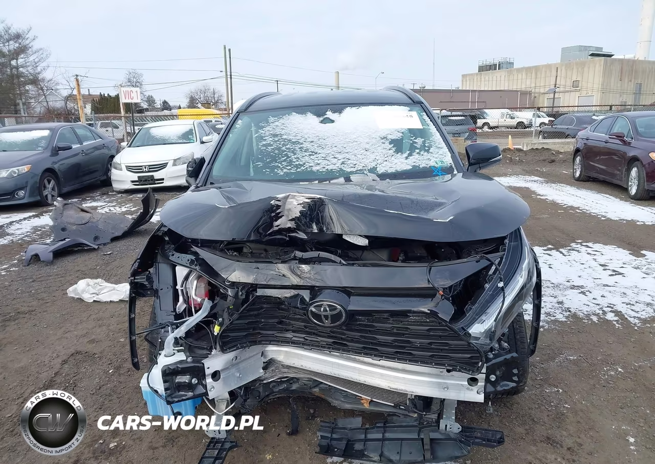 2024 Toyota Rav4 Xle VIN:2T3P1RFV8RC476655 - 6