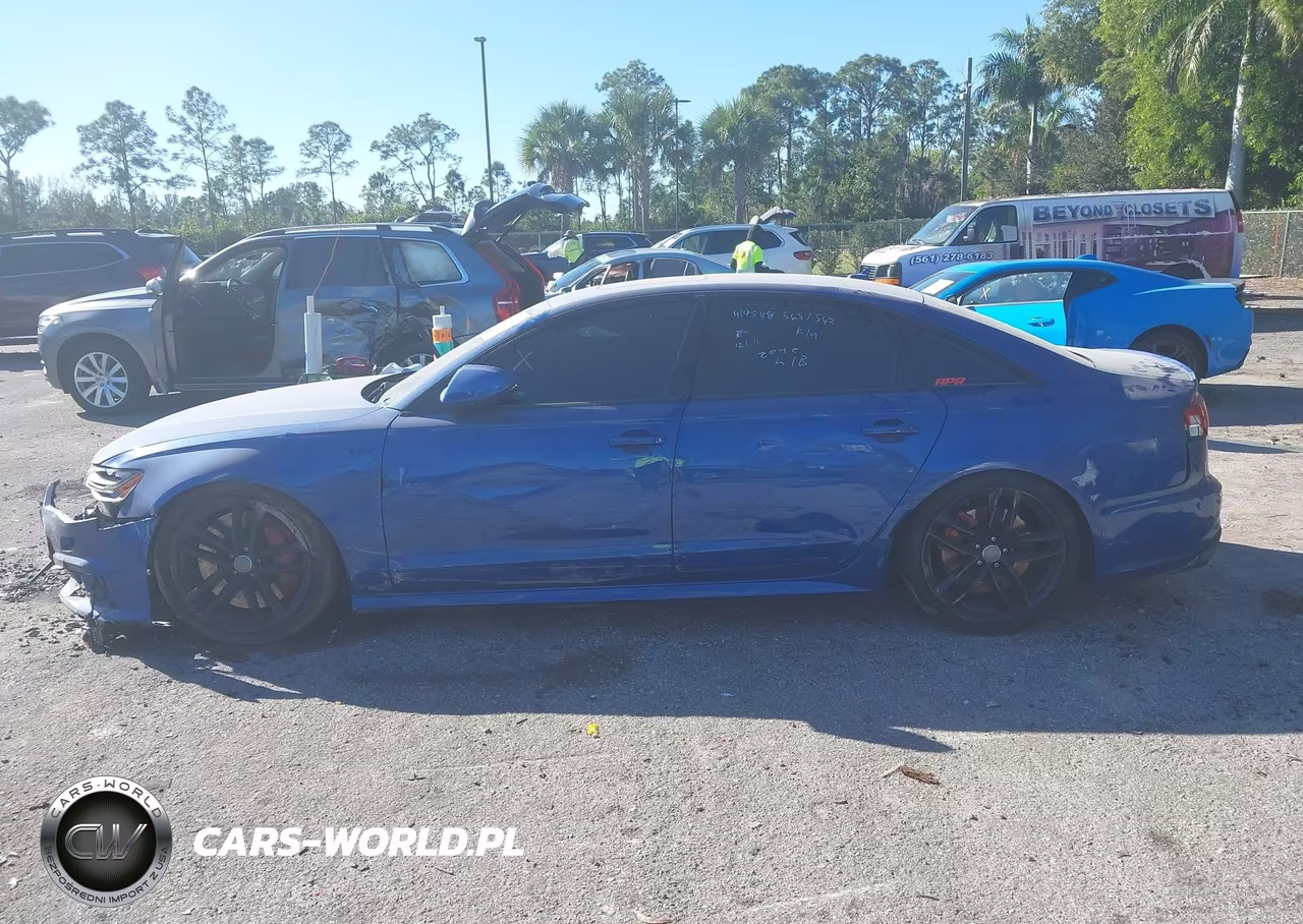 2018 Audi S6 4.0T Premium Plus VIN:WAUHFAFC4JN086584 - 14