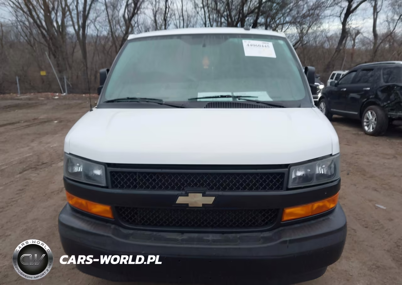 2019 Chevrolet Express 2500 Work Van VIN:1GCWGAFPXK1365976 - 12