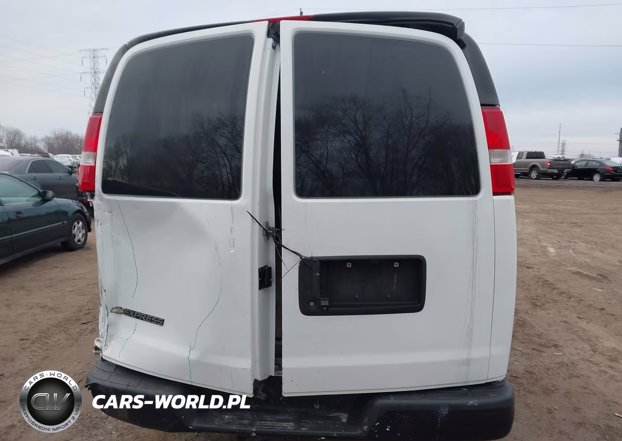 2019 Chevrolet Express 2500 Work Van VIN:1GCWGAFPXK1365976 - 6