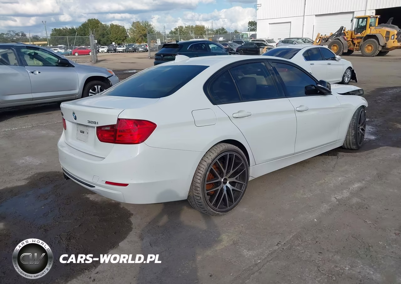 2013 BMW 328I VIN:WBA3A5C59DF355392 - 4