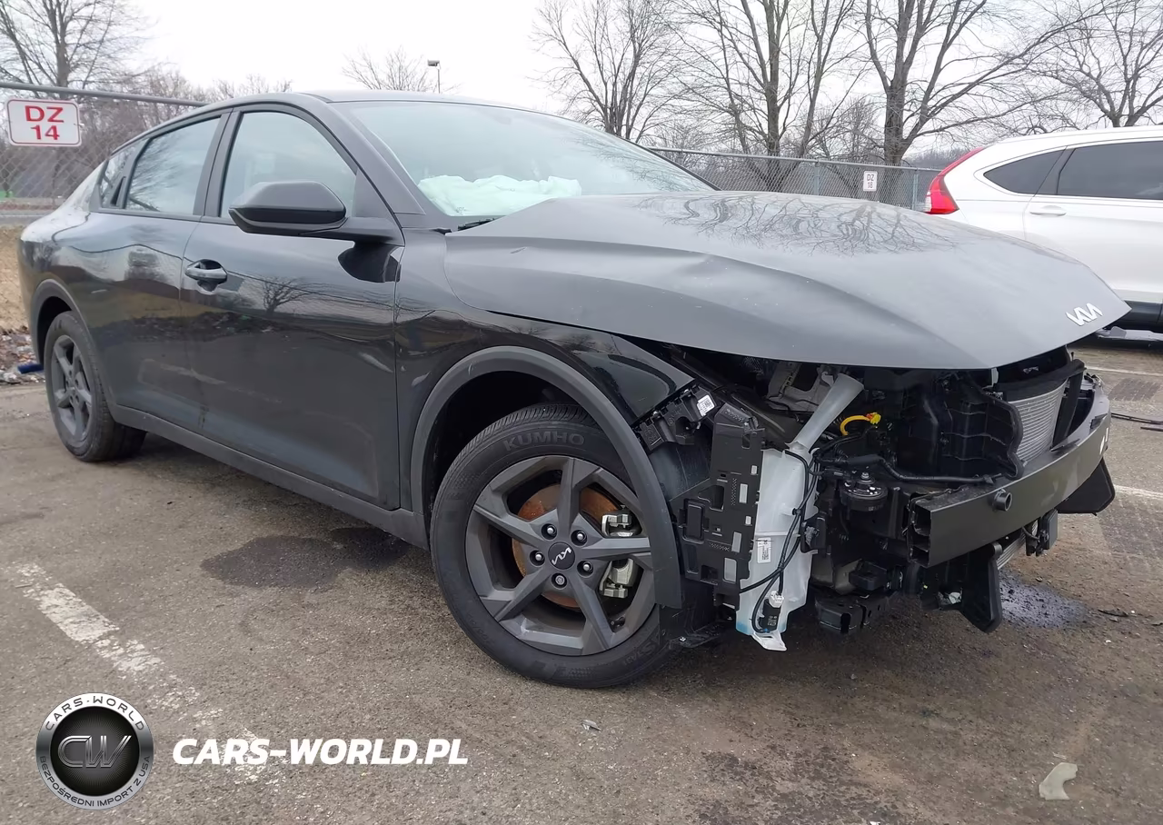 2025 Kia K4 Lxs – zdjęcie 1 z 16