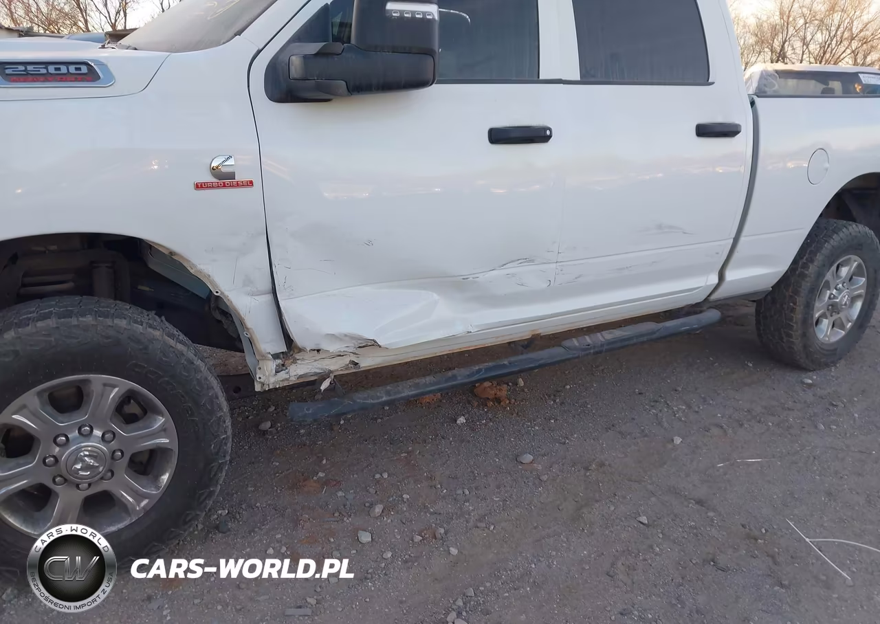 2023 Ram 2500 Tradesman VIN:3C6UR5CL2PG592623 - 6