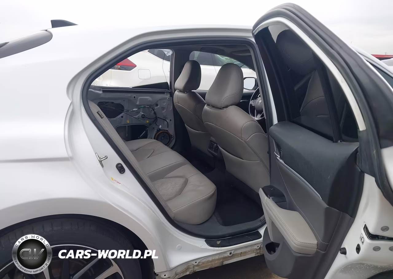 2018 Toyota Camry Xse VIN:4T1B61HK5JU046108 - 8