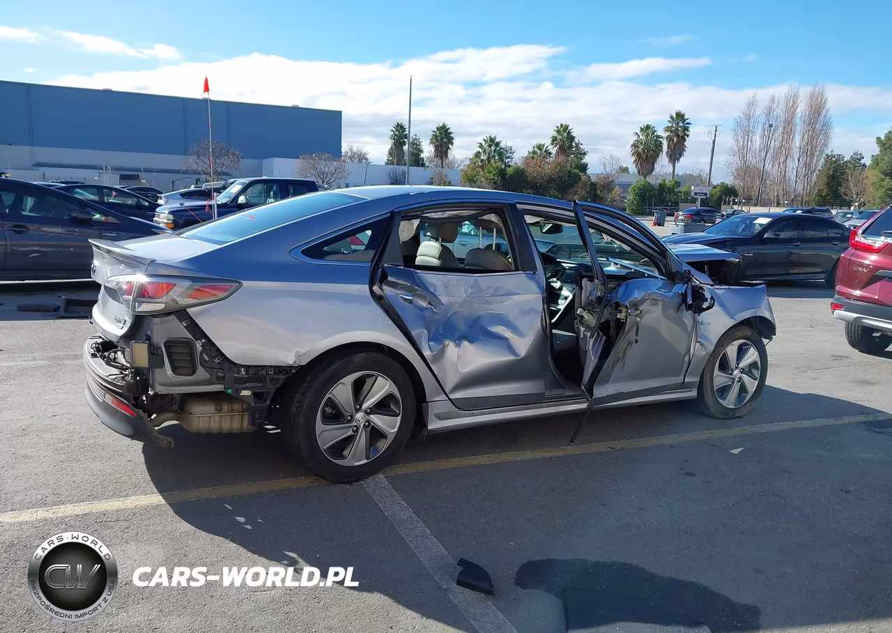 2016 Hyundai Sonata Hybrid Limited VIN:KMHE34L17GA031402 - 14