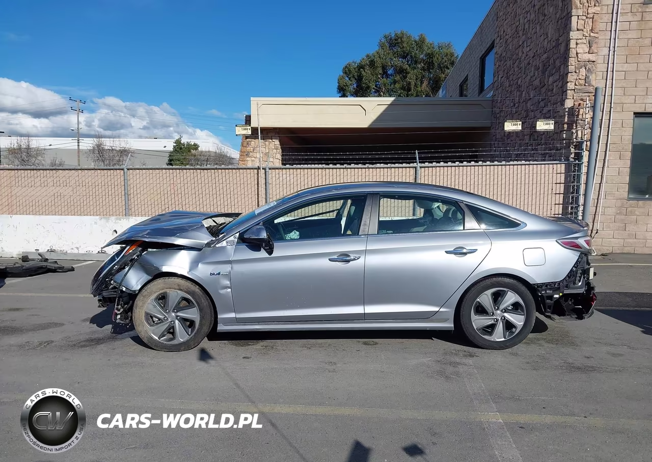 2016 Hyundai Sonata Hybrid Limited VIN:KMHE34L17GA031402 - 15