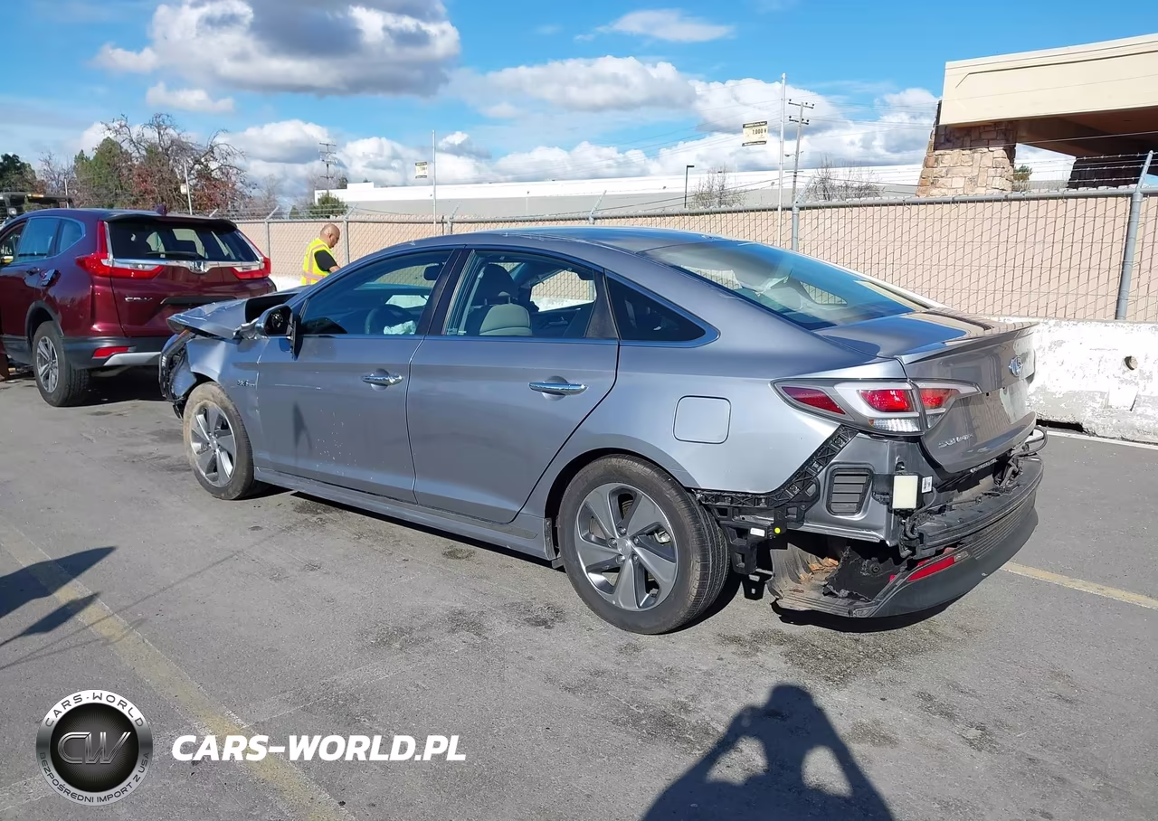 2016 Hyundai Sonata Hybrid Limited VIN:KMHE34L17GA031402 - 3