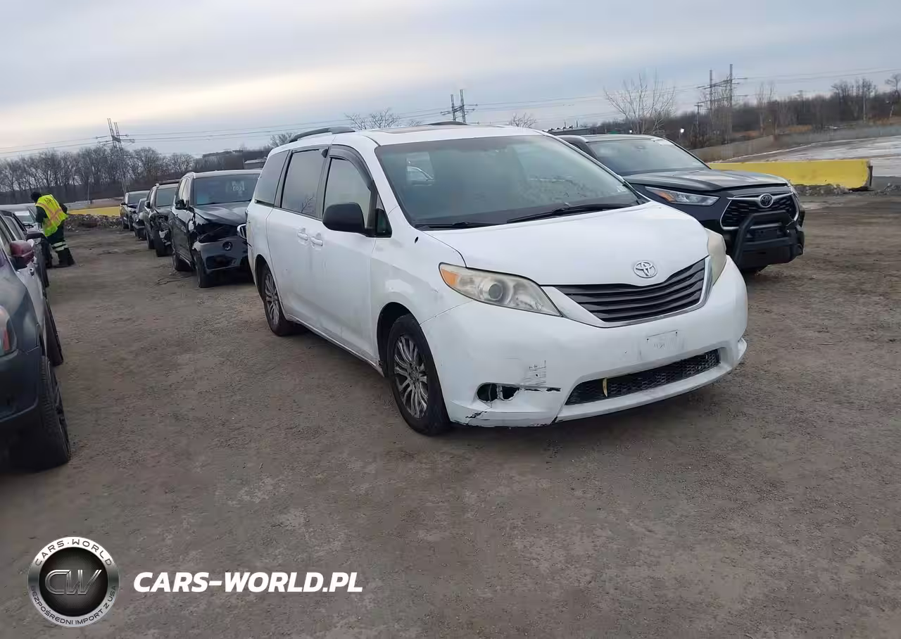 2011 Toyota Sienna Xle V6