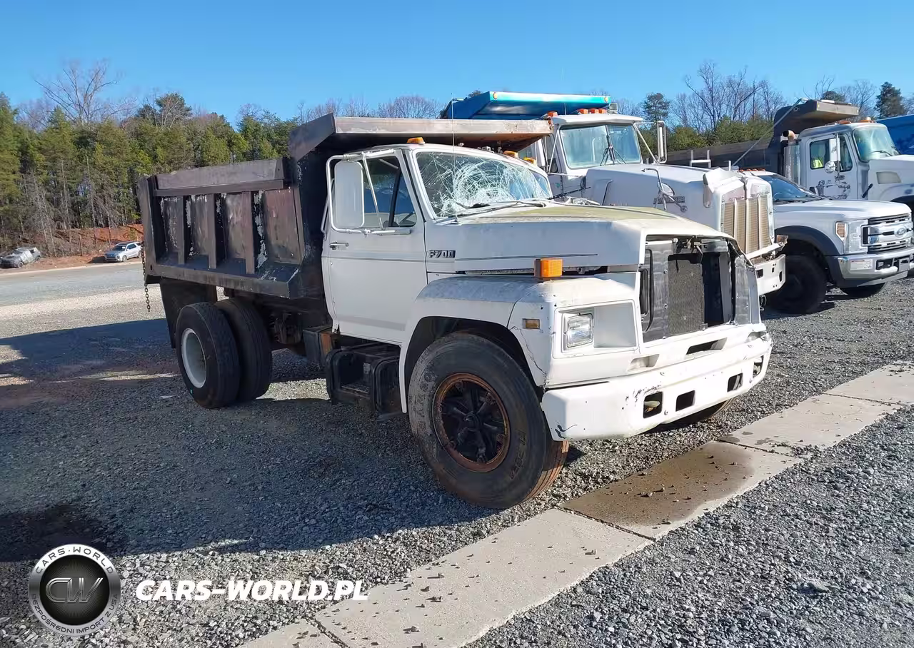 1990 Ford F700 F