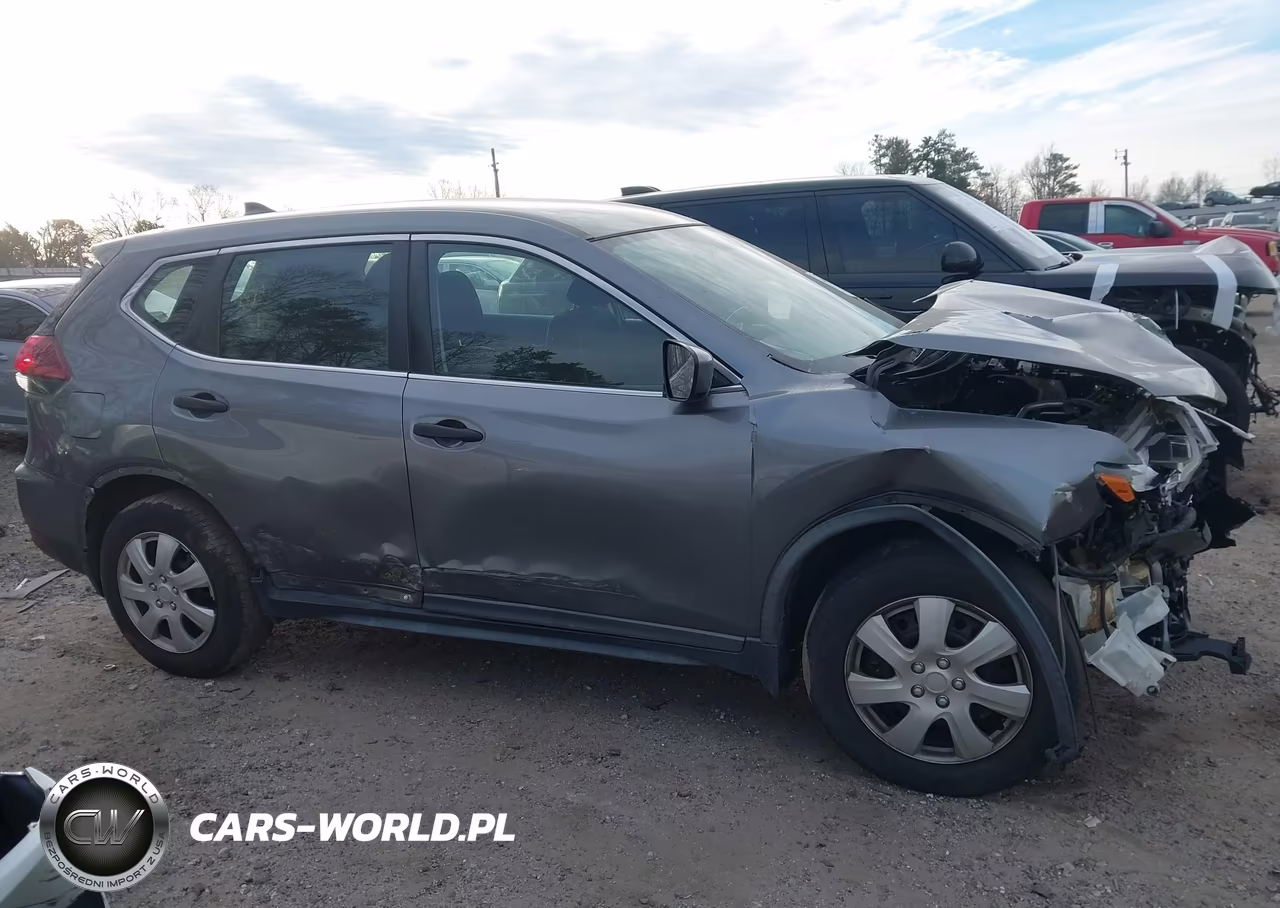 2018 Nissan Rogue S VIN:KNMAT2MV0JP579772 - 13