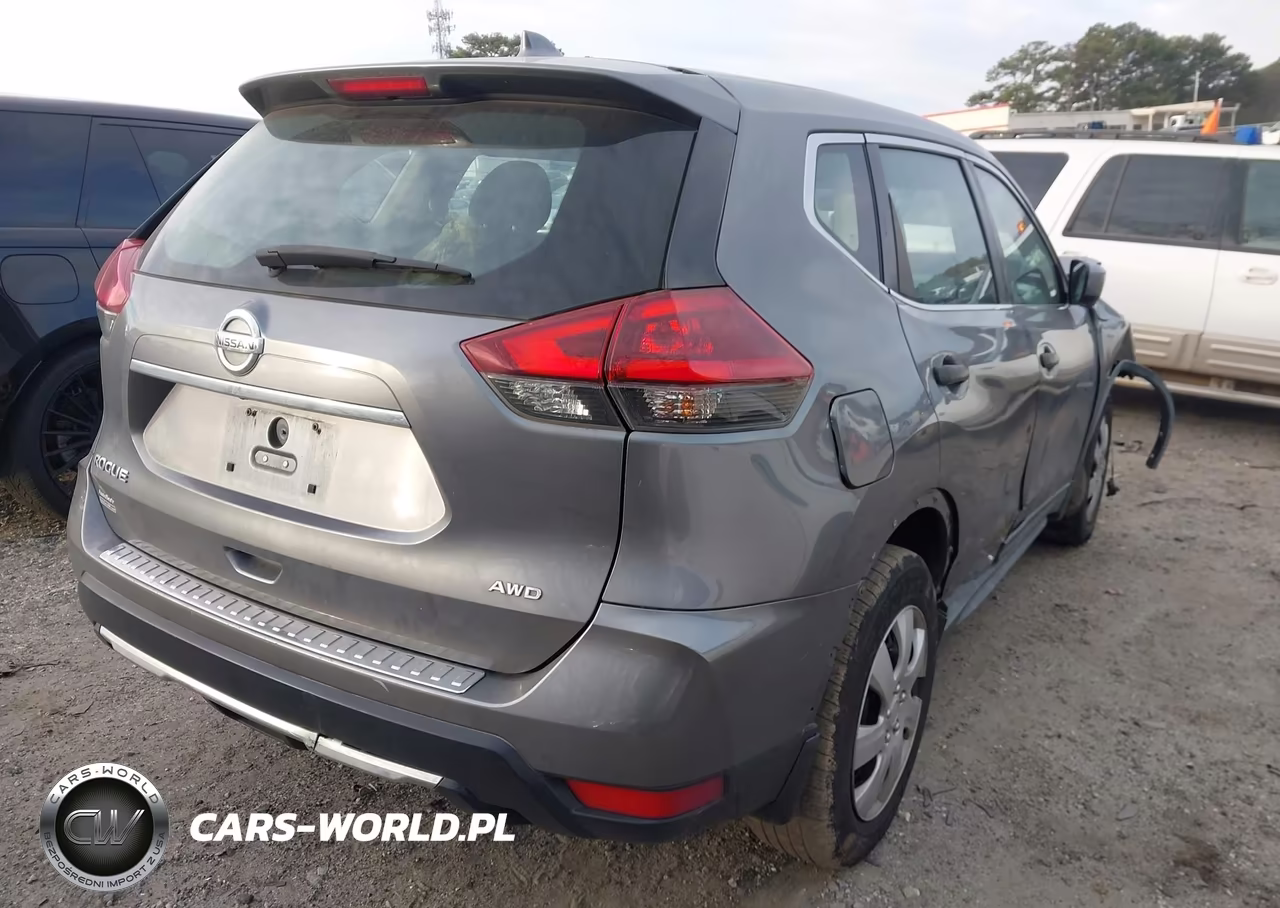 2018 Nissan Rogue S VIN:KNMAT2MV0JP579772 - 4