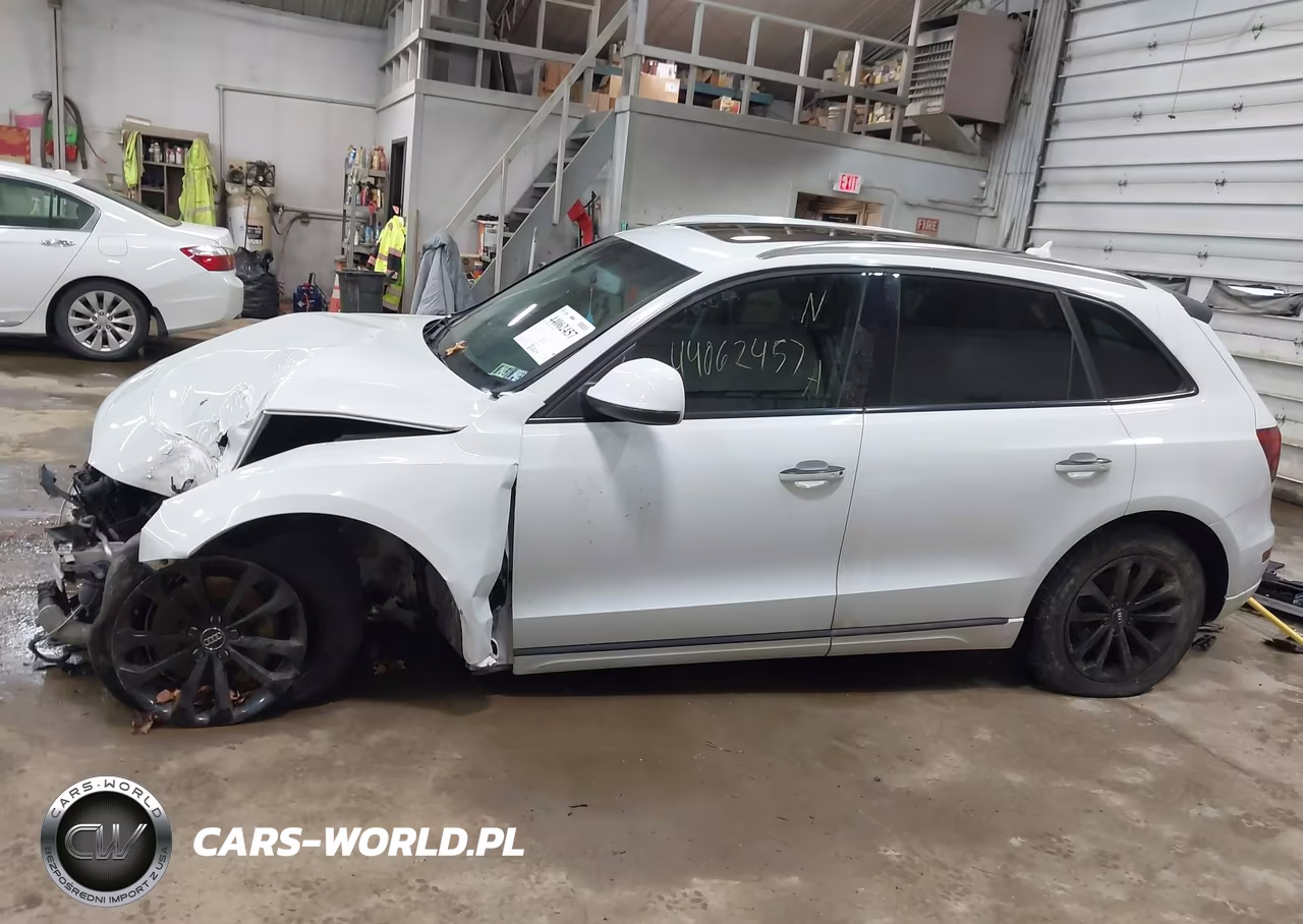 2015 Audi Q5 2.0T Premium VIN:WA1LFAFPXFA037298 - 14