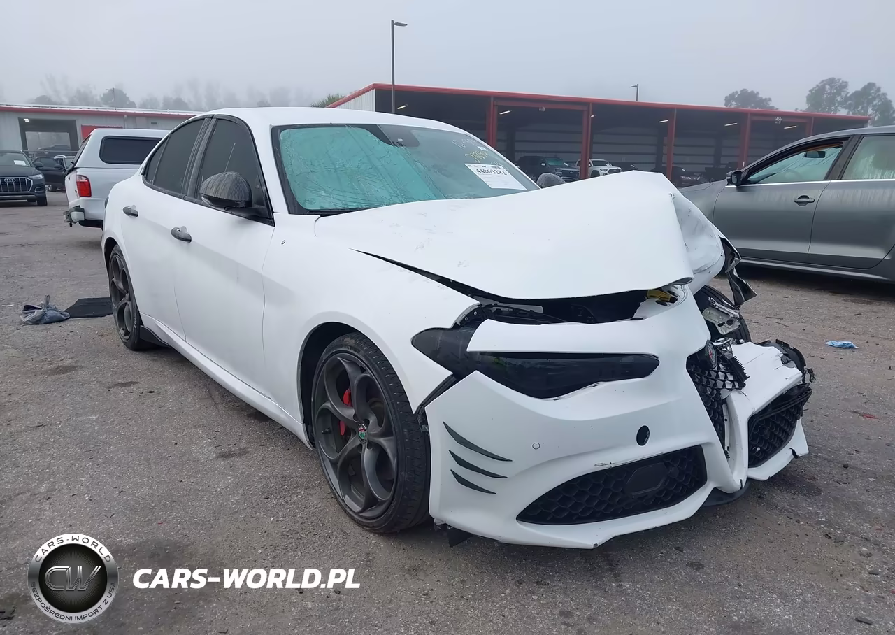 2019 Alfa Romeo Giulia Ti Sport Rwd – zdjęcie 1 z 15