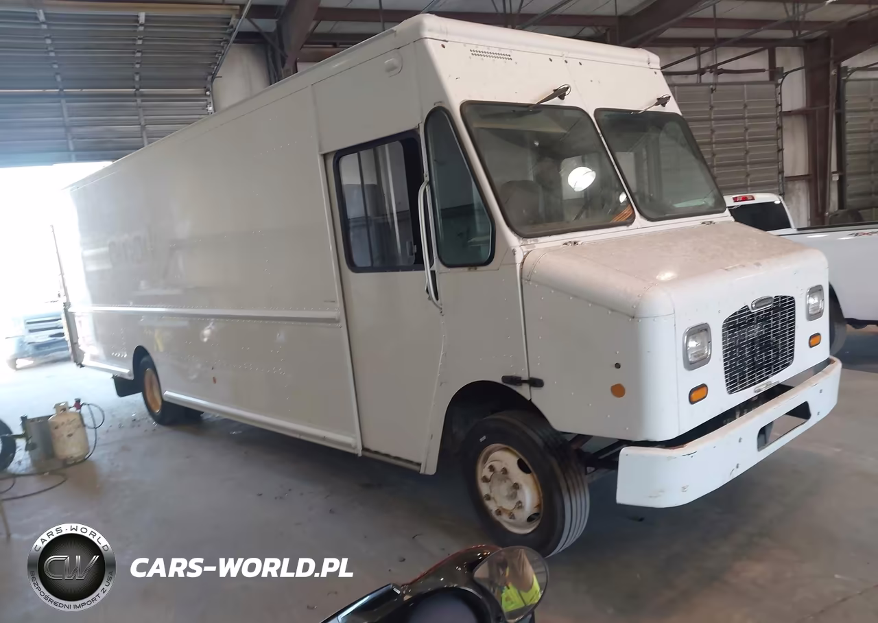 2012 Freightliner Chassis M Line Walk-In Van – zdjęcie 1 z 15