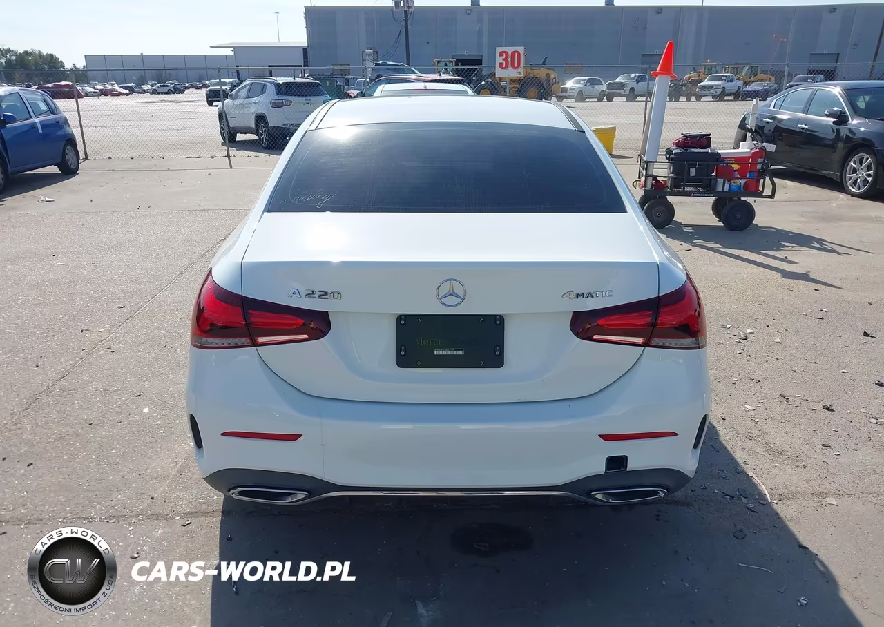 2022 Mercedes-Benz A 220 4Matic VIN:W1K3G4FB7NJ363184 - 17