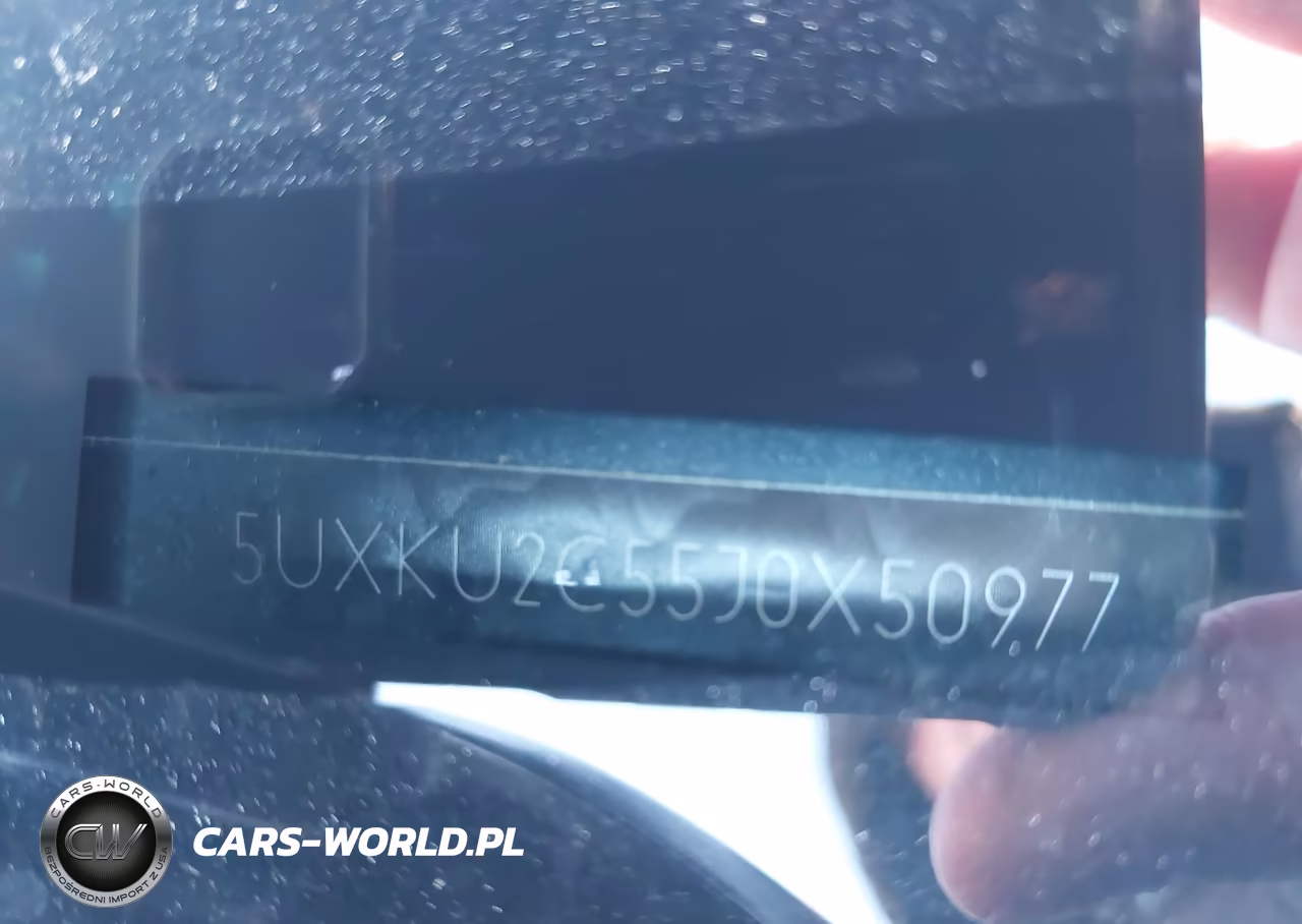 2018 BMW X6 xDrive35I VIN:5UXKU2C55J0X50977 - 17